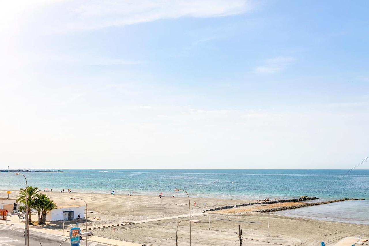 ✩Direct Beach Location ✩ Familyfriendly ✩ Netflix Santa Pola Exterior foto